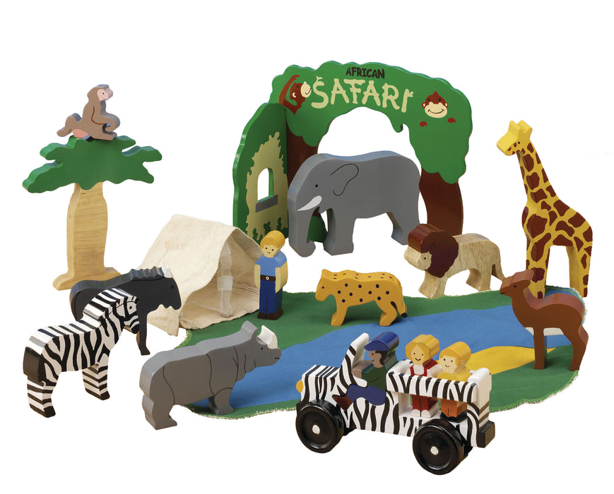 Wooden African Safari Set – 20 Hand-Painted Pieces - Reduced To Clear!