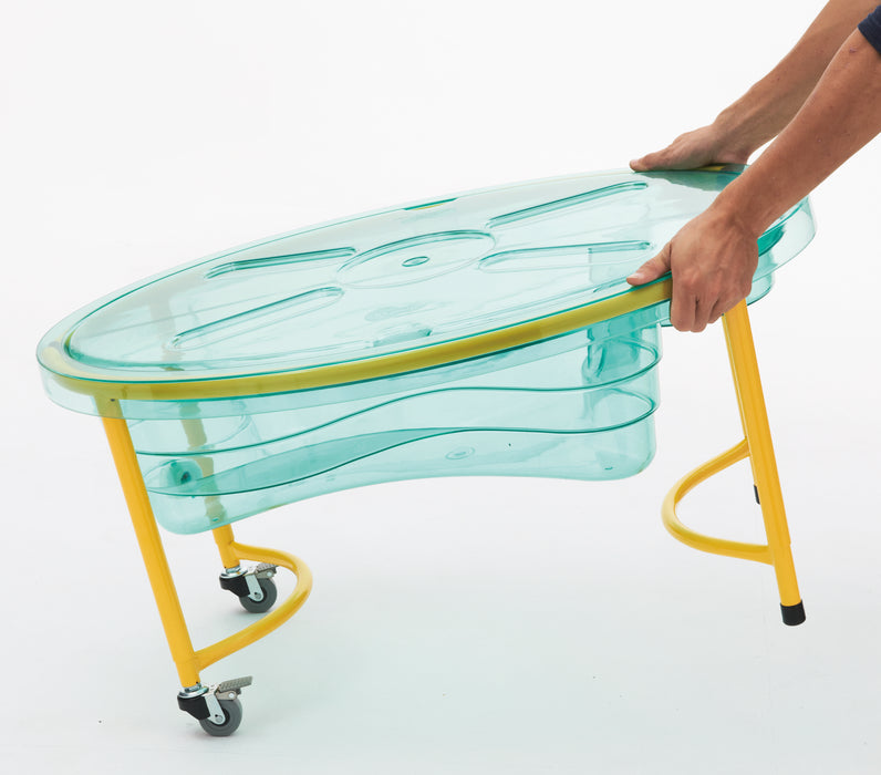 Sand and water Table, Clear