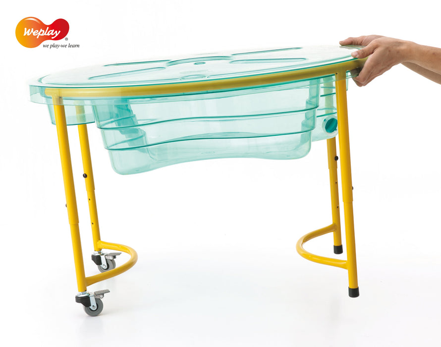 Sand and water Table, Clear